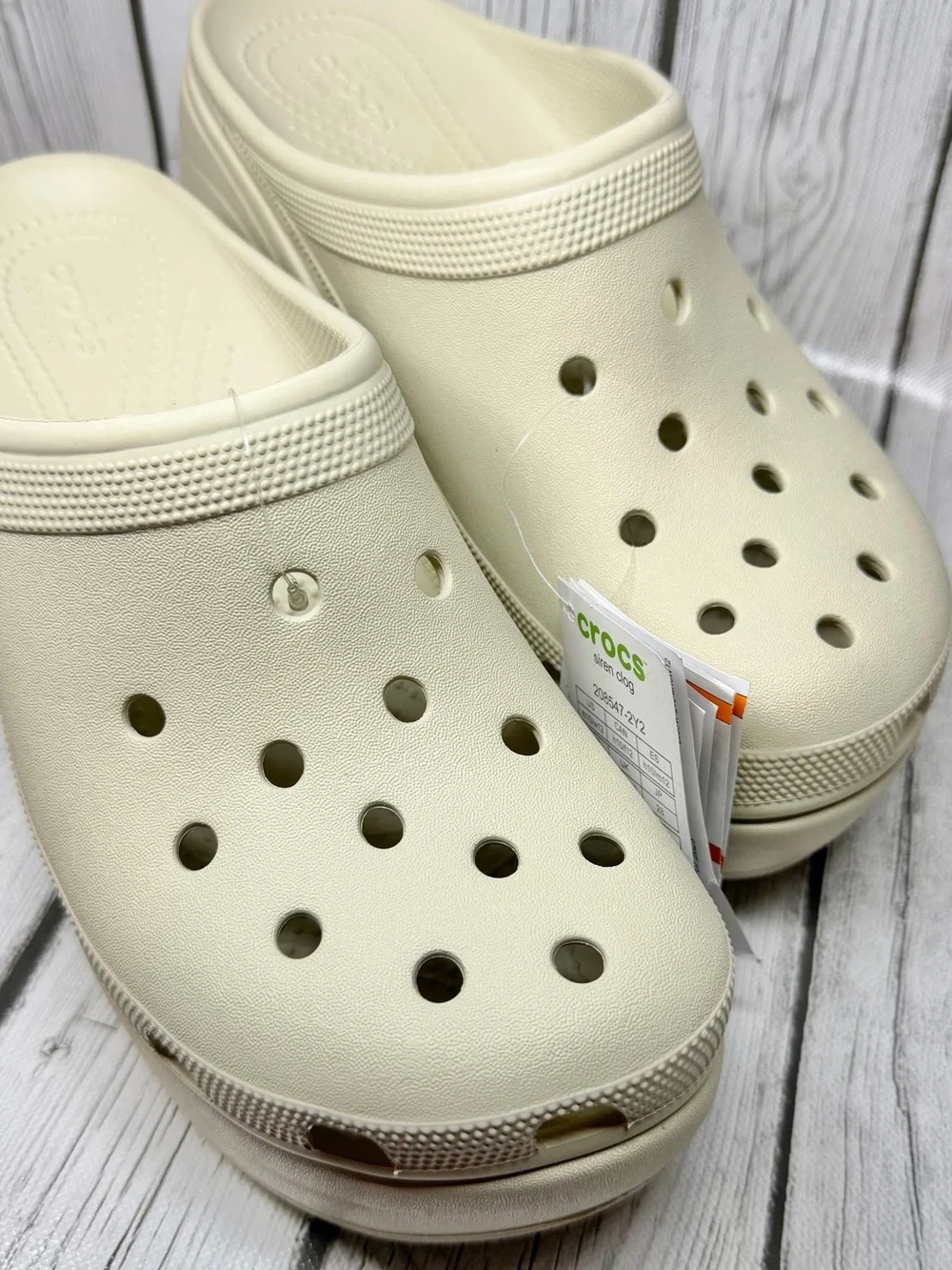BRAND NEW Size 12 Crocs Siren Platform Clogs in Bone